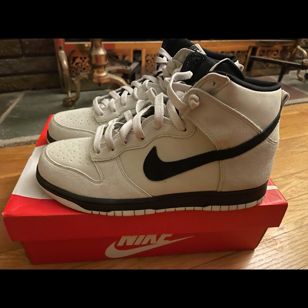 Nike Dunk Hi (Mens 10 - New w. Box)